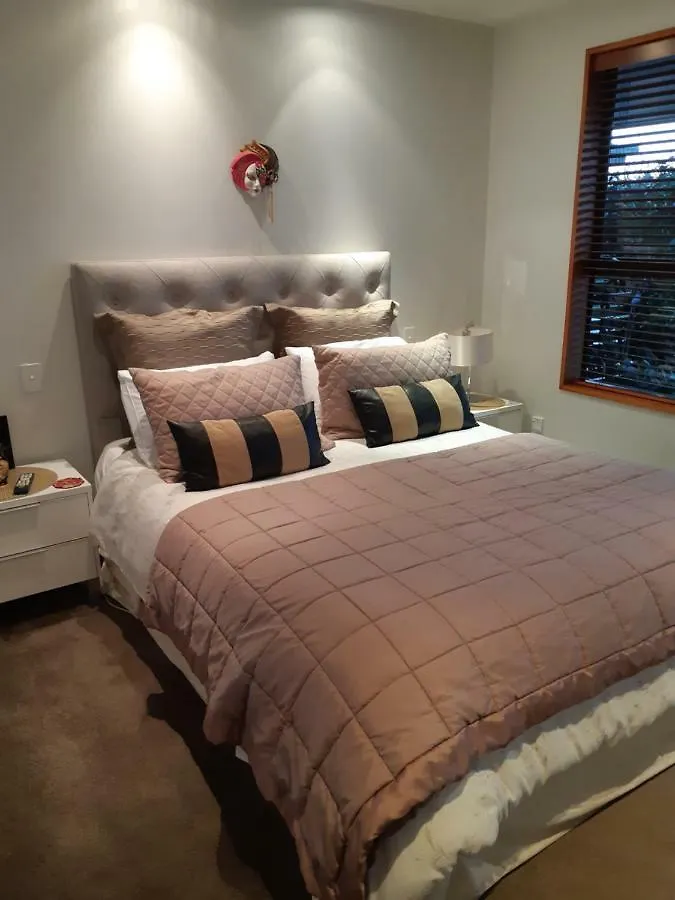 Maples On Harewood Bed & Breakfast Christchurch