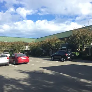 Raceway Hotel