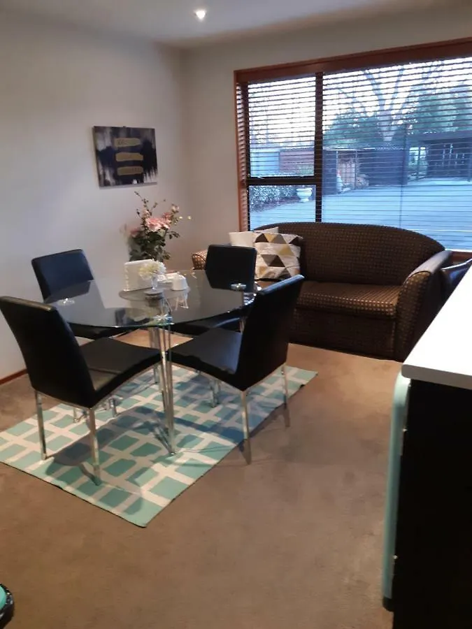 ****  Maples On Harewood Bed & Breakfast Christchurch New Zealand